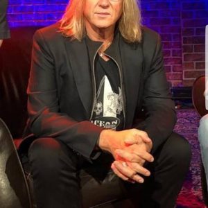 Love Joe Elliott’s Shirts he rocks on stage?